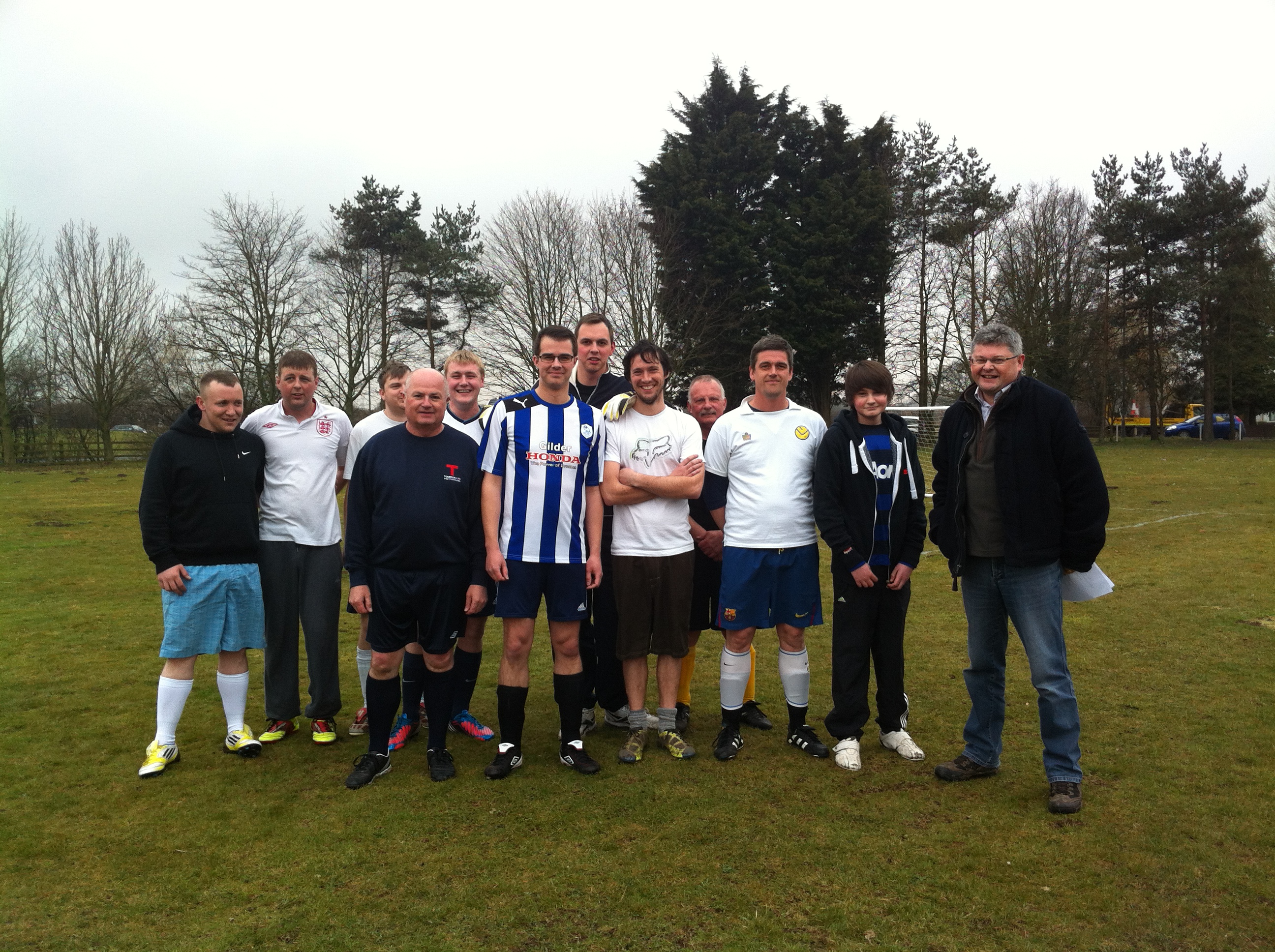Team Photo - no vests